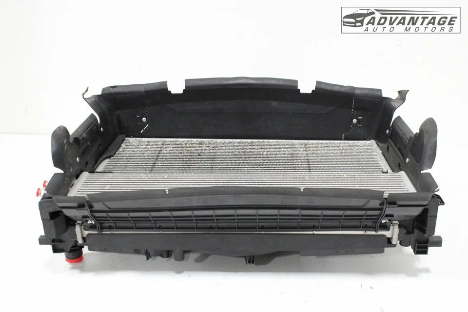 Jeep Renegade 2019-2021 radiador de motor de 2,4 L y cubierta del ventilador y condensador de aire acondicionado OEM Foto 4 de 4