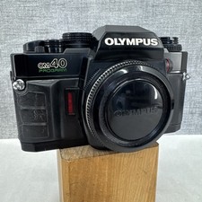 OLYMPUS OM40 PROGRAM 35MM SLR CAMERA - Body only - tested working
