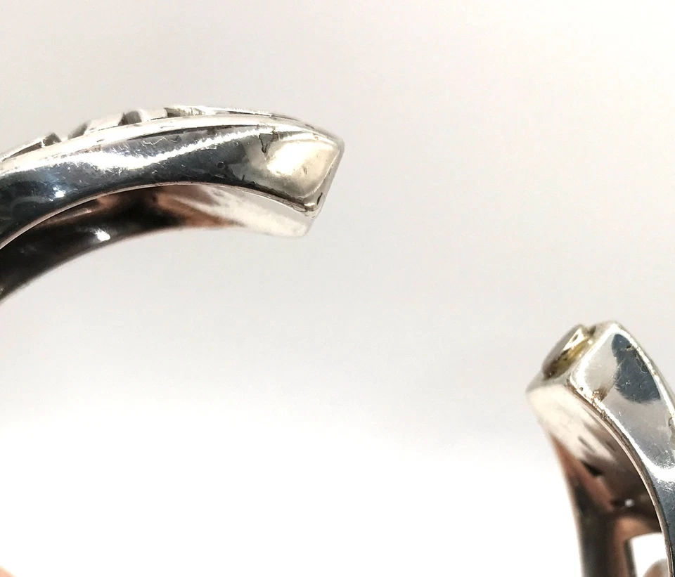 Brazalete Brazalete BRIGHTON Fácil de Encargar Magnético Abierto Grueso Placa de Plata Algo de Pátina Foto 3 de 4