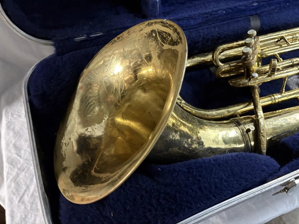 Conn 10I Euphonium 3 válvulas sino dianteiro 3V latão barítono - Imagem 2 de 4