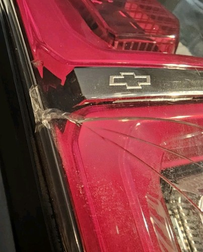 OEM 2021-2024 Chevrolet Tahoe Suburban RT Passenger Side Tail Light - Picture 3 of 12