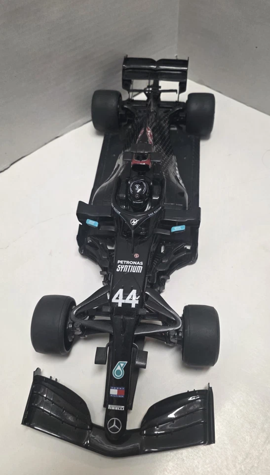 Rastar Mercedes-AMG 1:18 RC F1 W11 EQ Remote Control Sport Car. No Remote! - Image 3 of 4