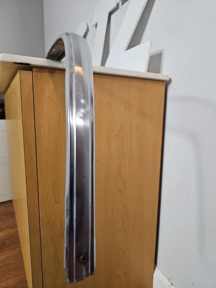 1966 LINCOLN CONTINENTAL Front Peak Molding Trim Left Or Right Trim Foto 2 de 4