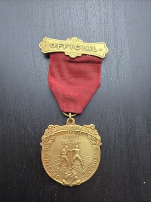 Chicago Tribune International Golden Gloves Europe VS Chicago 1937 Medal