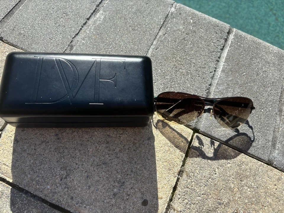 Gafas de sol de aviador para mujer DIANE VON FURSTENBERG Foto 3 de 4