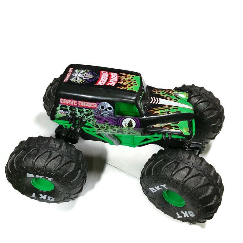 Spin Master 1:10 Scale RC 9.6V Monster Jam Grave Digger Truck