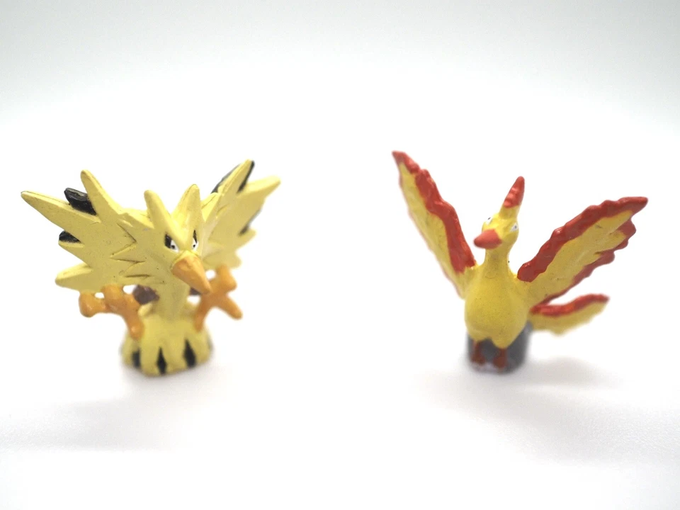 Vintage Original Nintendo Banpresto Pokémon Zapdos 145 & Moltres 146 Figures⚡️🔥 - Image 4 of 4
