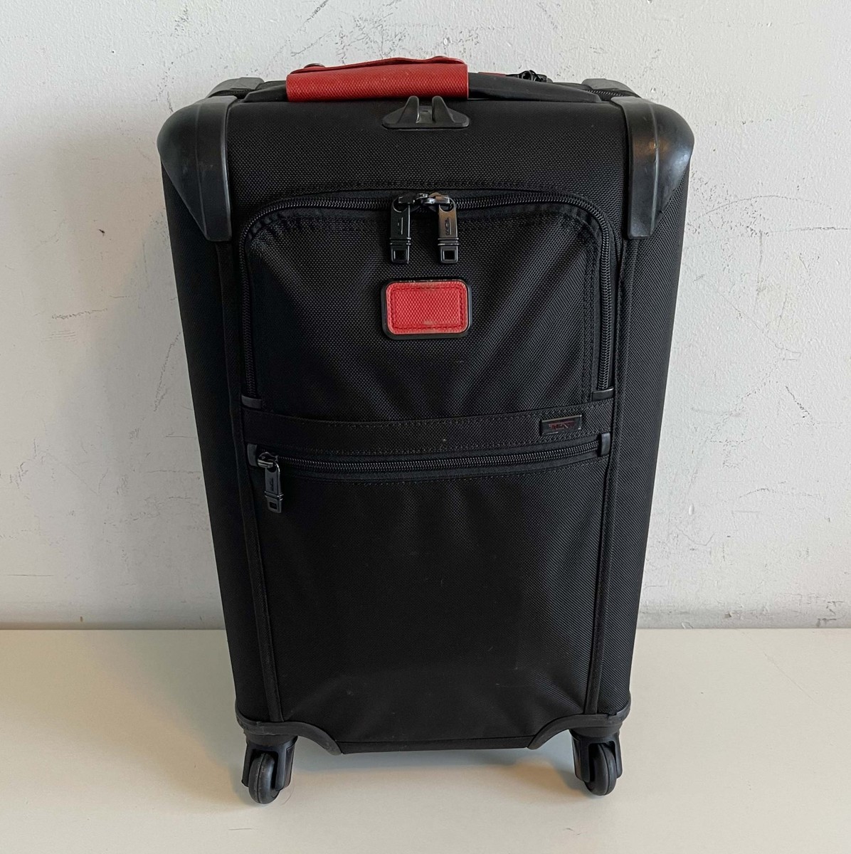 TUMI トゥミ alpha「アルファ2」4輪 ALPHA2 黒 22060D2 NY TUMI II ALPHA 2 Luggage Suitcase Bag 4 Wheel Ballistic Carry-On