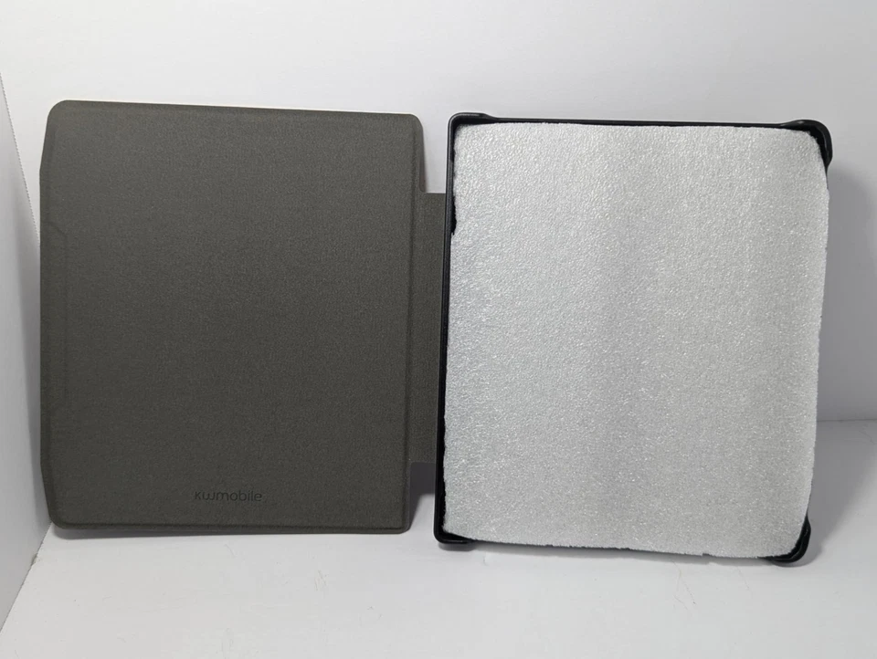 kwmobile Case Compatible with Pocketbook InkPad  E-reader Cover - Image 3 of 3