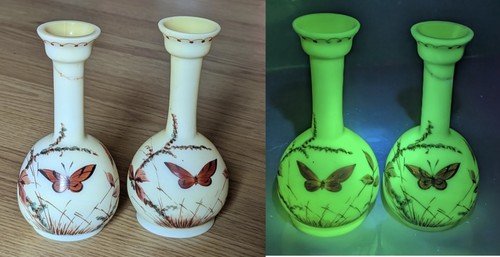 Uran blickdicht Puddingglas Stiel Vase Blume und Schmetterling verziert 2er Set