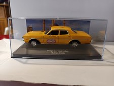 1/43 DODGE CORONET SEDAN ( Taxi Beirut 2004) Altaya sous plexiglas