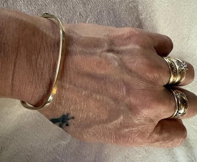 Massiver echter 10k Gelbgold Armreif Armband sehr selten rechteckig geformt 4,50 Gramm