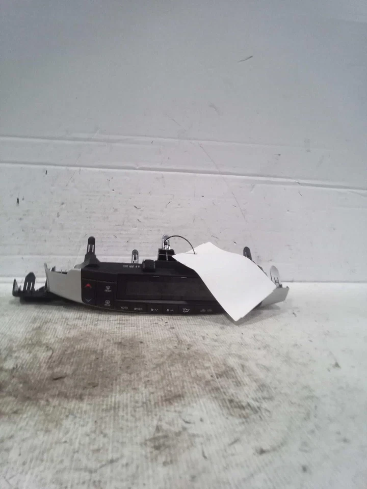 Interruptor selector de aire acondicionado usado se adapta a: Lexus CT200H 2013 con navegación grado A Foto 2 de 3
