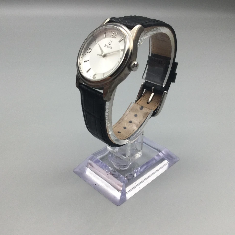 Reloj Bulova Mujer 30mm Esfera Plateada Correa Cuero Negro 96T58 Batería Nueva Foto 4 de 4