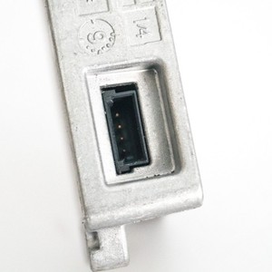 Audi A4 B8 Antennenverstärker 8J0035456 2010