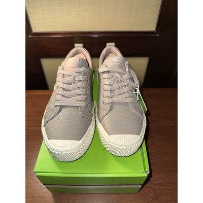 New Rare Cariuma OCA Low Grey Premium Leather Sneaker- Size W11/M9.5