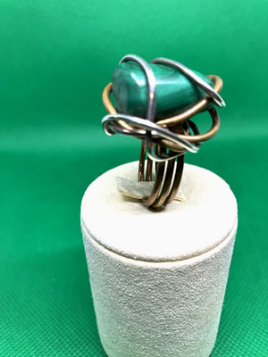 Artisan Green Chalcedony Copper & Chrome Wire Wrap Ring Size 7.5 Showy Beauty