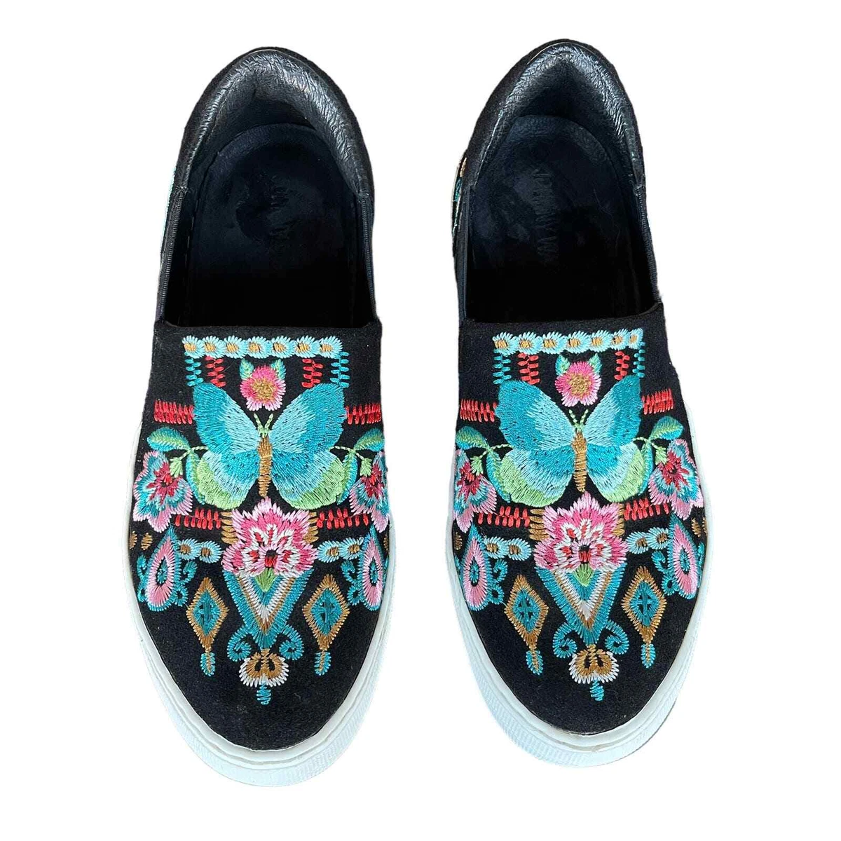 Johnny hotsell was shoes