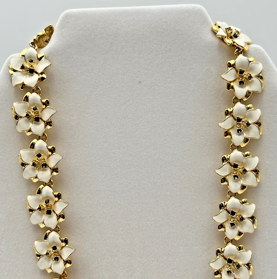 COLLAR TALBOTS LADYBUG CON FLORES ESMALTADAS BLANCAS 18"+ NUEVO CON ETIQUETAS Foto 4 de 4