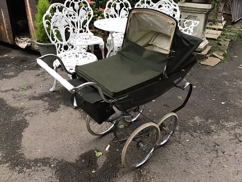 Vintage Green Silvercross Dolls Pram 