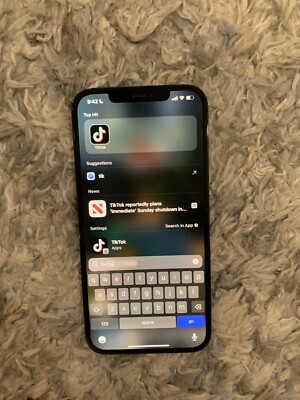 Selling An Iphone 12 Pro Max (512 GB) With  TIK TOK INSTALLED