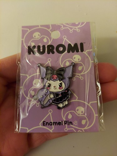 Loungefly Kuromi Teufel Sanrio Gothic Baku Lolita Kleid Lila Emaille Pin - Bild 1 von 2