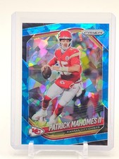 PATRICK MAHOMES II 2025 PANINI PRIZM FOOTBALL BLUE ICE /99 #26 CHIEFS Q4263