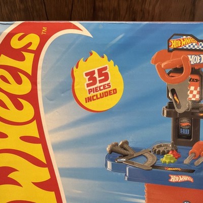Hot Wheels 2025 Handy Workshop Deluxe Kids Tool Set Playset New 35