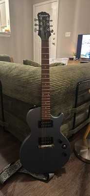 Epiphone Les Paul Custom Electric Guitar 6-String Solid