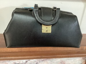 Vintage Genuine Leather Doctor's Bag with Key 25216-I F-9
