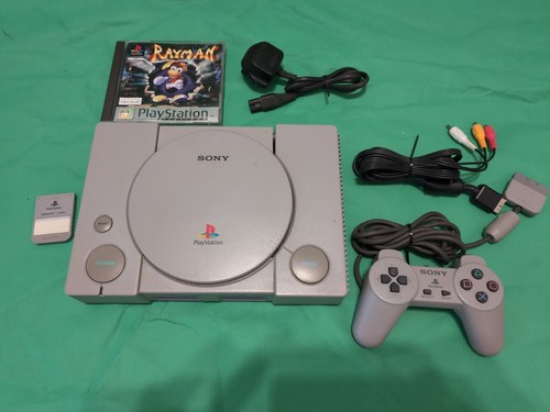 Pack PlayStation 1 PS1 SCPH-1002 PAL – Console, Manette, Carte Mémoire, Câbles