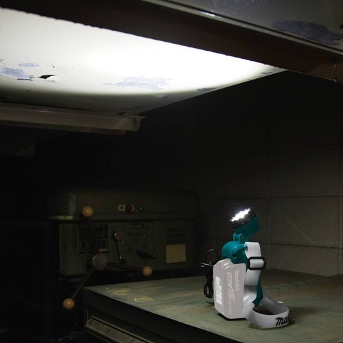 Makita DML800 14.4V/18V LXT LED Scheinwerfer (Gehäuse Nur ) - Picture 3 of 7