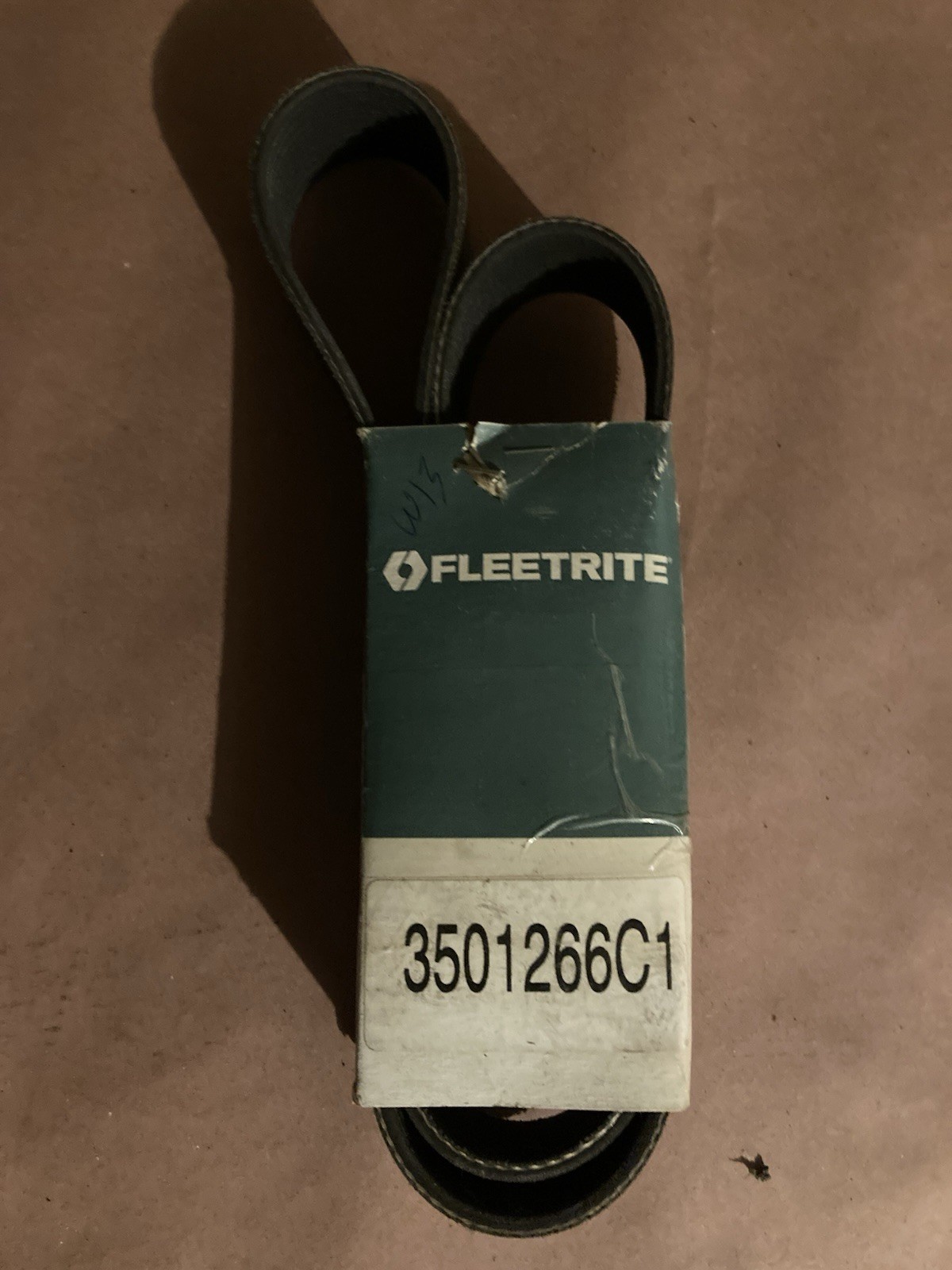 Fleetrite Navistar 3501266C1 Serpentine V-Belt K100467A image 1