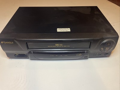 VHS PLAYER SELLING AS PARTS BUT COULD WORK (cut Cords) Not Tested