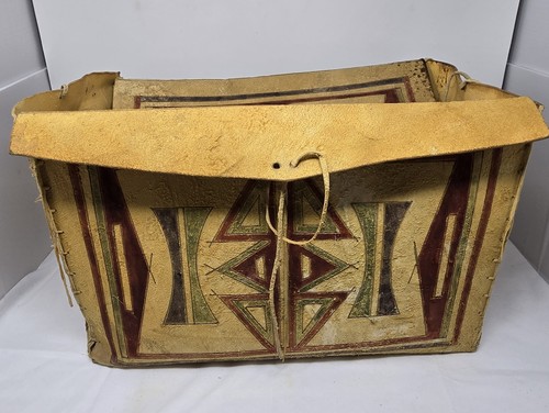 VINTAGE KIOWA NATIVE AMERICAN PARFLECHE BUFFALO RAWHIDE STORAGE BOX