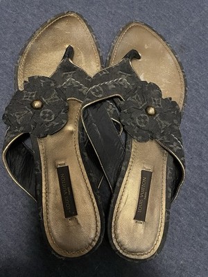 Louis Vuitton Women's Denim Monogram Flat Thong Sandals Size 38.5