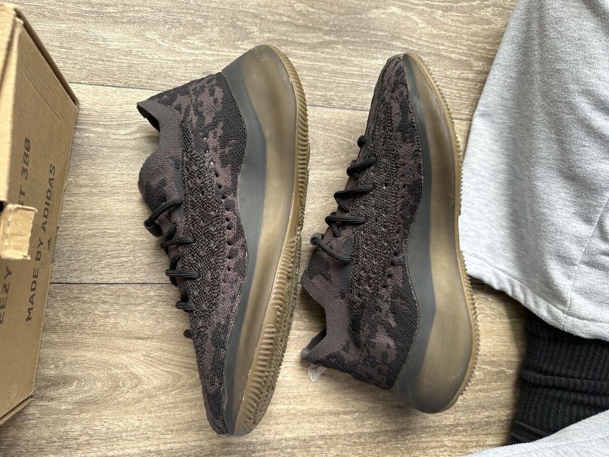 Size 9 - adidas Yeezy Boost 380 Onyx Non-Reflective - FZ1270 Size 9 - adidas Yeezy Boost 380 Onyx Non-Reflective - FZ1270