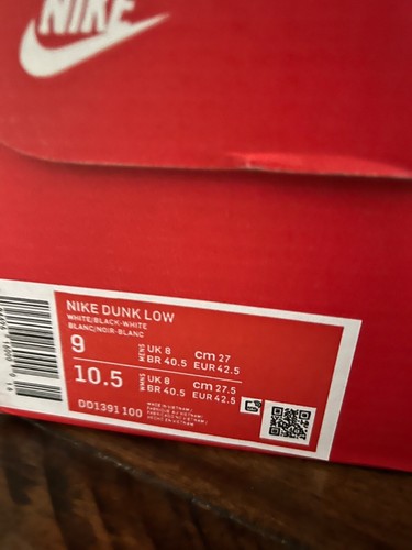 Size 10.5 - Jordan 1 Low Panda White/Black/White W - Picture 3 of 3