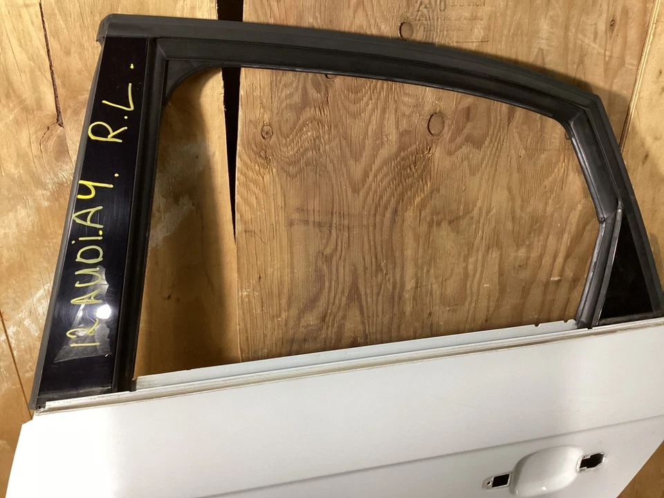 2009-2016 Audi A4 Rear Left Driver Side Door Shell White OEM . Foto 4 de 4