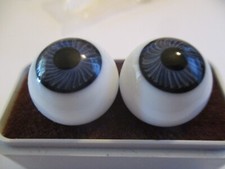 20 mm Vintage Gray Blue Round Glass Eyes Hollow 10.5 mm Iris P21