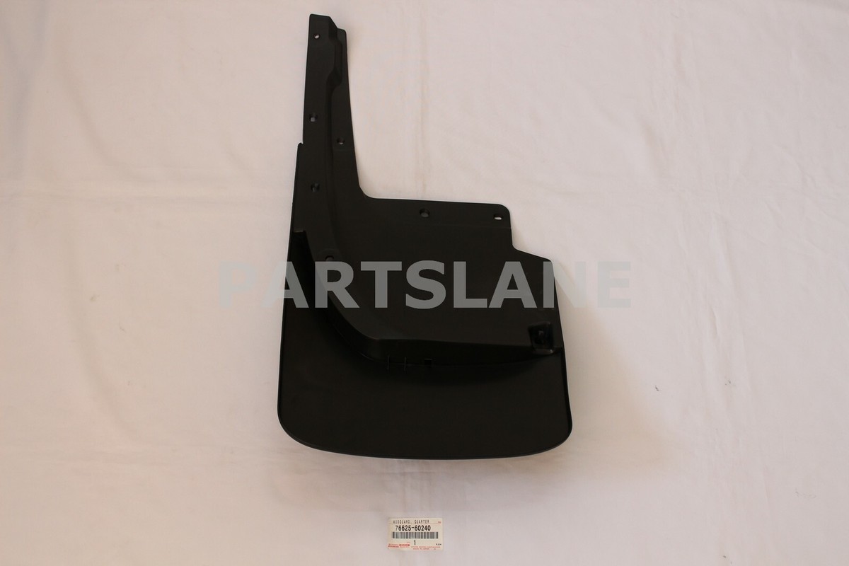 たま④ Toyota Land Cruiser Lexus LX570 OEM Rear RH Quarter Panel Mudguard