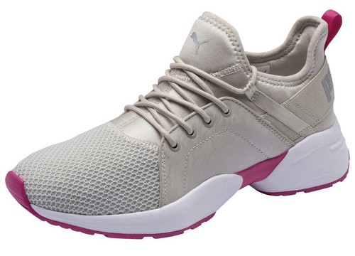 female platform shoes