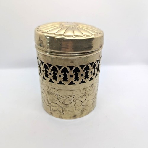 Vintage Brass Round Box Lid Potpourri Candle Filigree Pierced Incense Deco - Bild 5 von 8