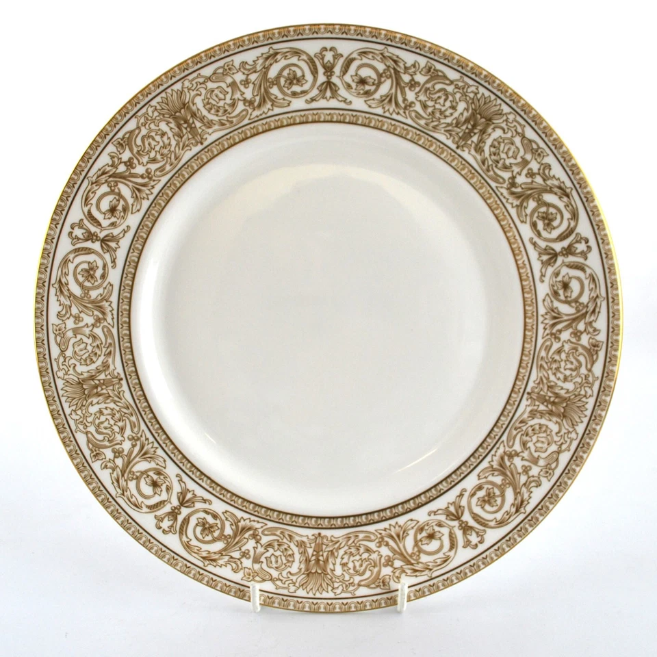 Royal Doulton Sovereign Salad or Luncheon Plate H4973 Vintage - Image 2 of 4