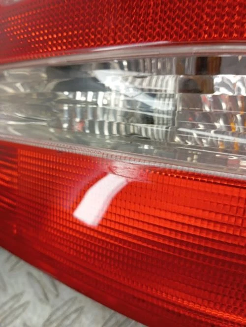 Luz trasera principal derecha (luces) MERCEDES CLASSE C 203 PHASE 1 2038200264 - Imagen 2 de 4