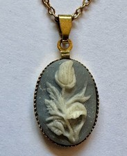 Vintage White flower cameo on blue oval charm pendant 1/2 of 1" necklace 18" GP