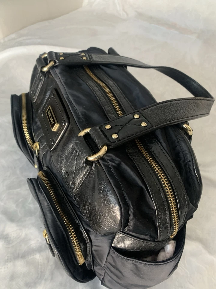 DKNY спортивная монограмма плеча Дамская сумка кожаный акцент черный - Изображение 4 из 4