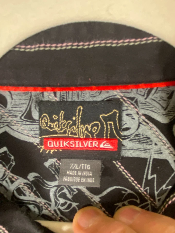 Quicksilver Men's Long Sleeve Button Up Black Pinstripe 2XL Big and Tall - Image 3 of 4