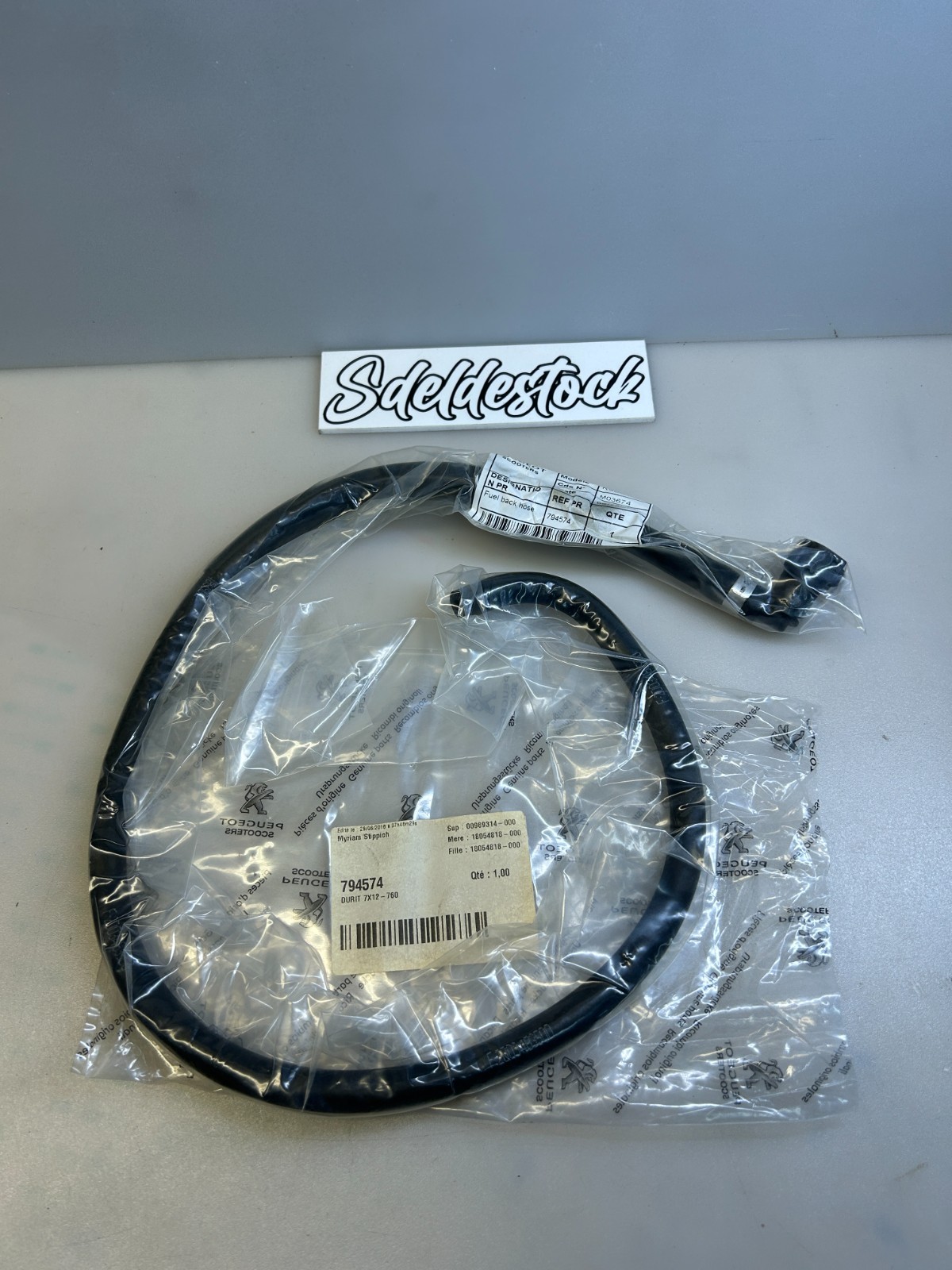Durite essence 7X12-760 Peugeot pour sécuriser vos trajets en Kisbee 50 4T