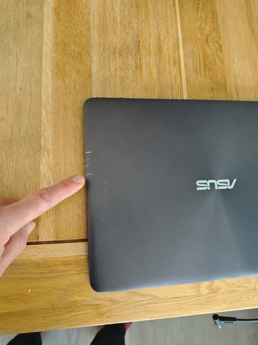 ASUS ZenBook UX305C Slim Laptop Intel Core m3-6Y30 8GB RAM 128GB SSD - Picture 10 of 17